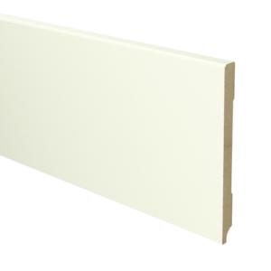 Moderne plint 150x12 RAL9010